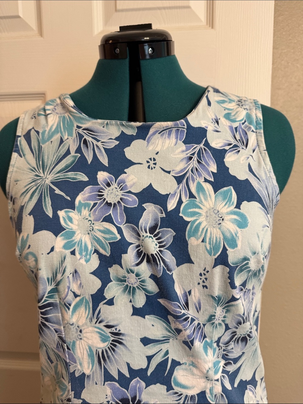 Faded Glory Navy Floral Sleeveless Midi Dress - Picture 2 of 7